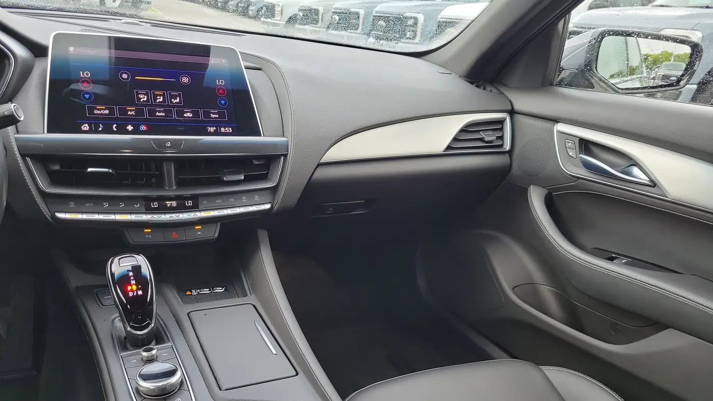 2022 Cadillac CT5 Luxury
