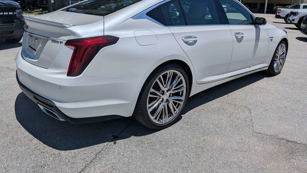 2023 Cadillac CT5 Premium Luxury