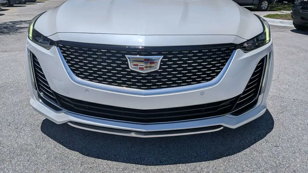 2023 Cadillac CT5 Premium Luxury