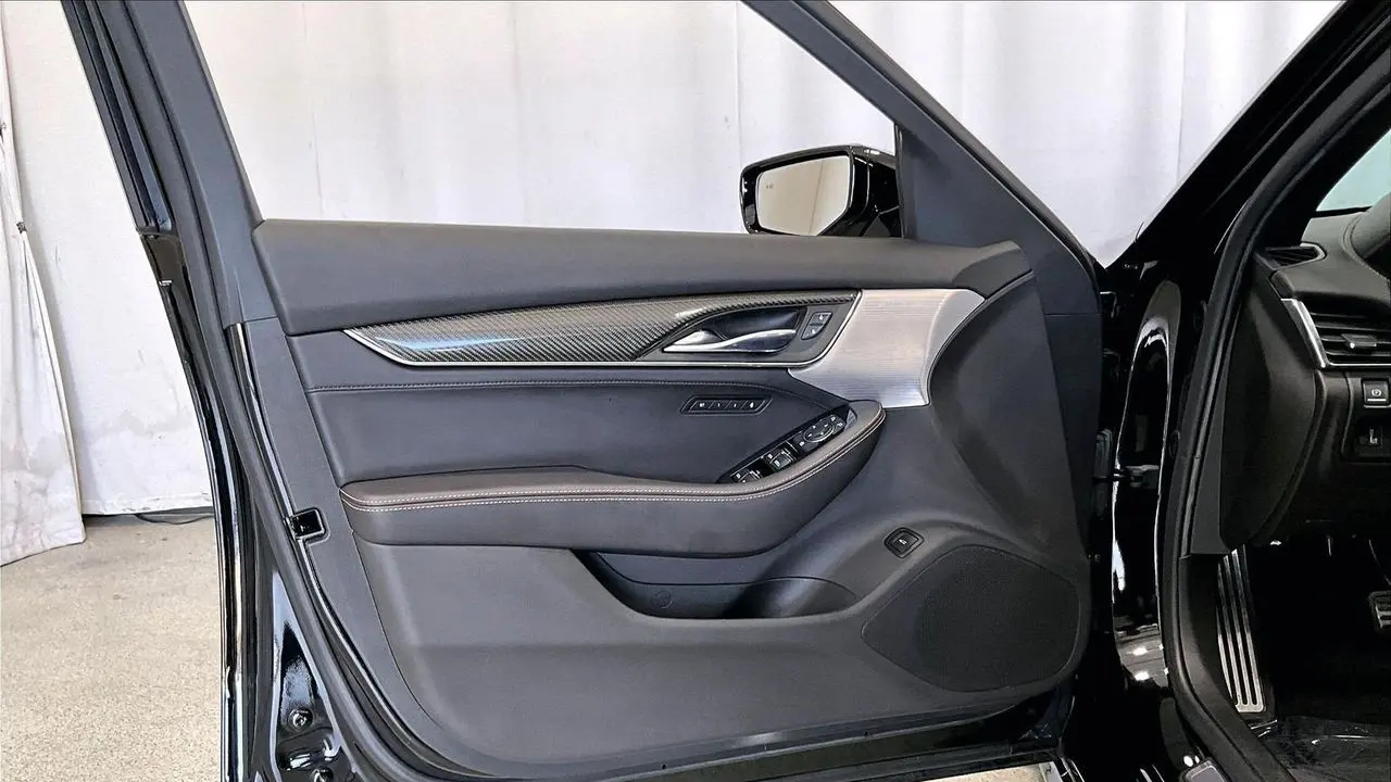 2022 Cadillac CT5 Sport