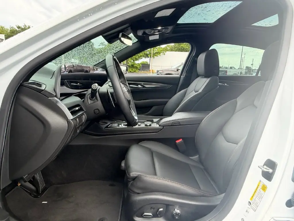 2025 Cadillac CT5 - $43,032