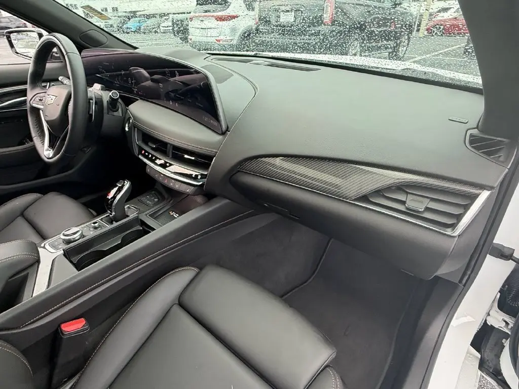 2025 Cadillac CT5 - $43,032