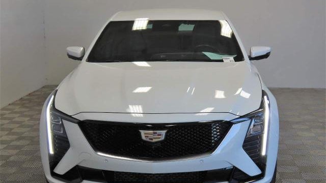 2025 Cadillac CT5 Sport