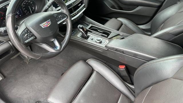 2023 Cadillac CT5 Sport