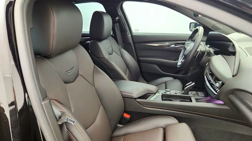 2025 Cadillac CT5 Sport