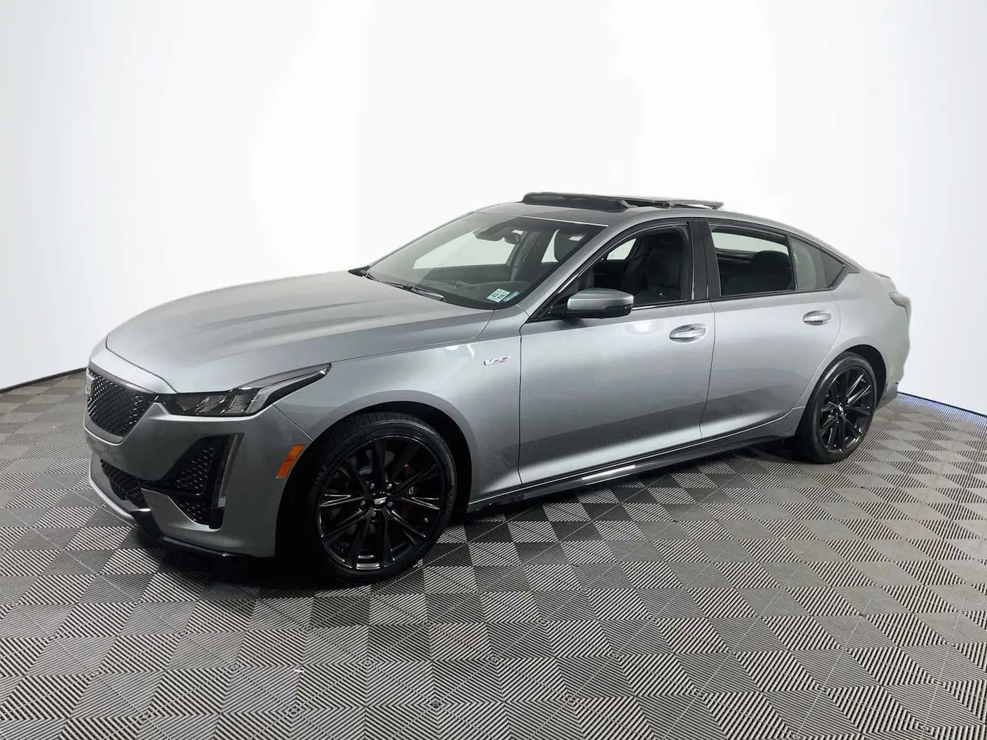 2023 Cadillac CT5 - $53,995