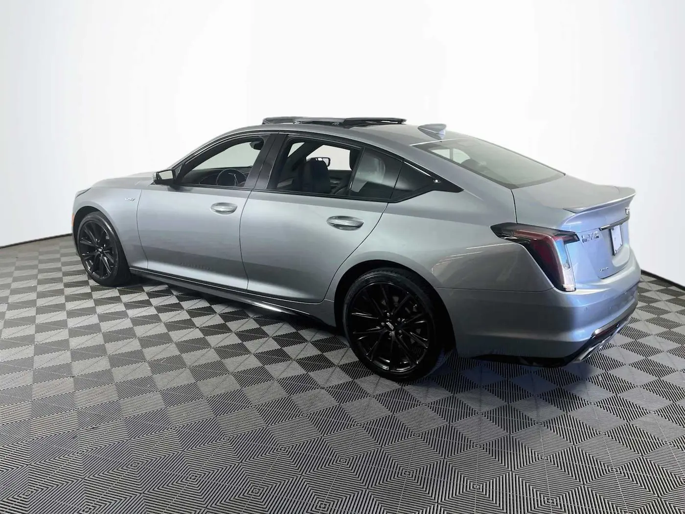 2023 Cadillac CT5 - $53,995