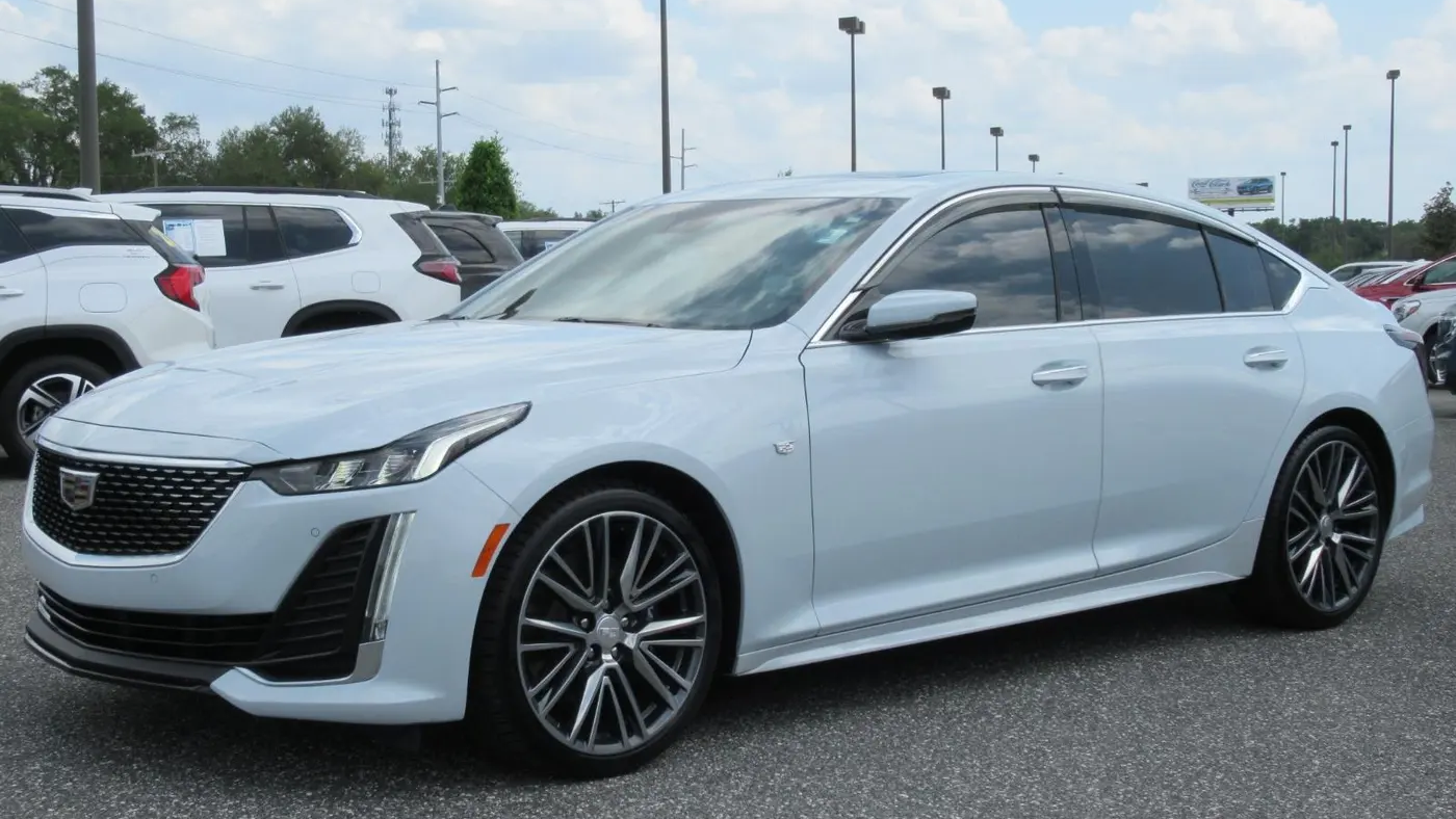 2022 Cadillac CT5 Premium Luxury