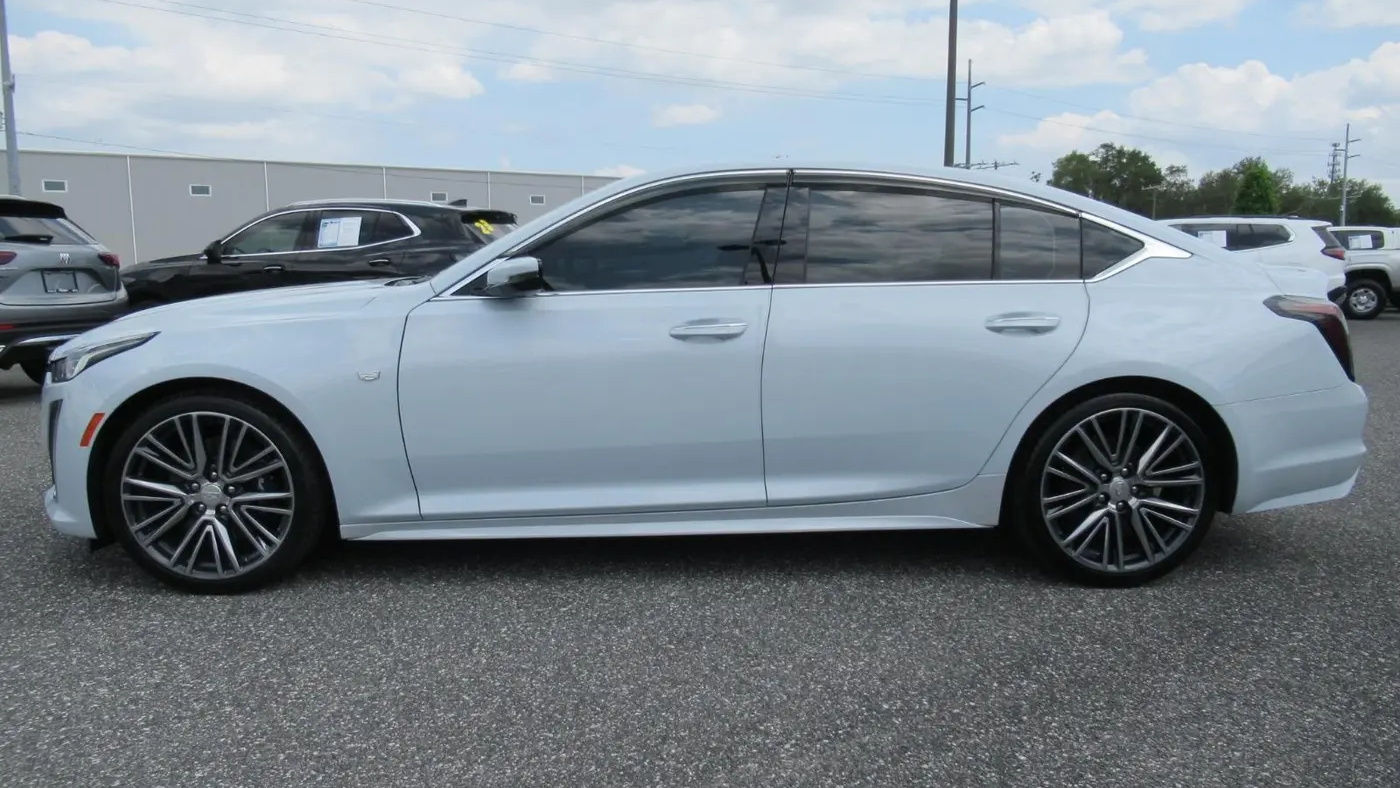 2022 Cadillac CT5 Premium Luxury