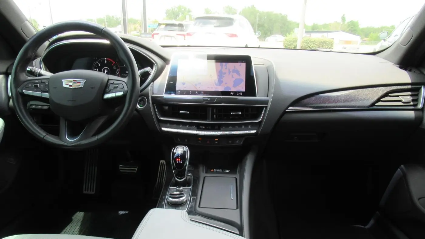 2022 Cadillac CT5 Premium Luxury