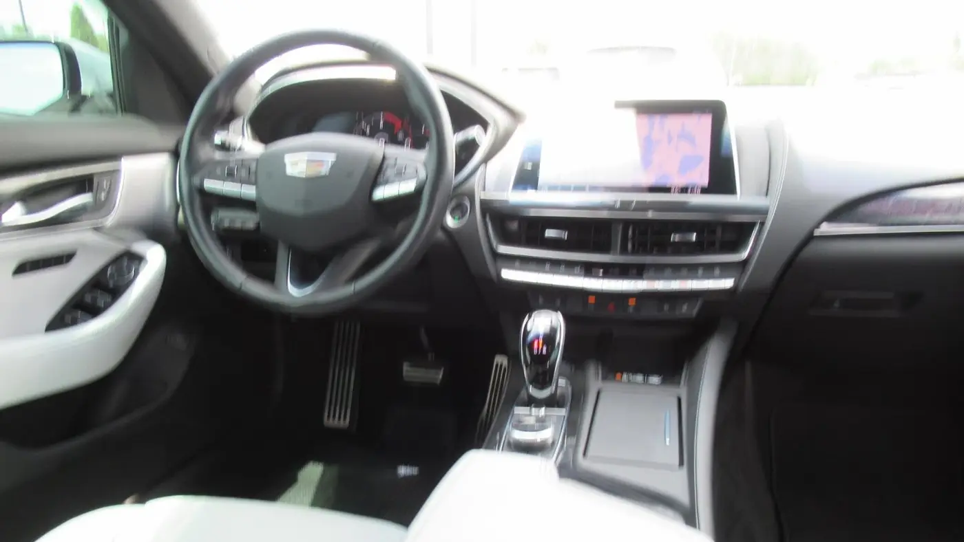 2022 Cadillac CT5 Premium Luxury