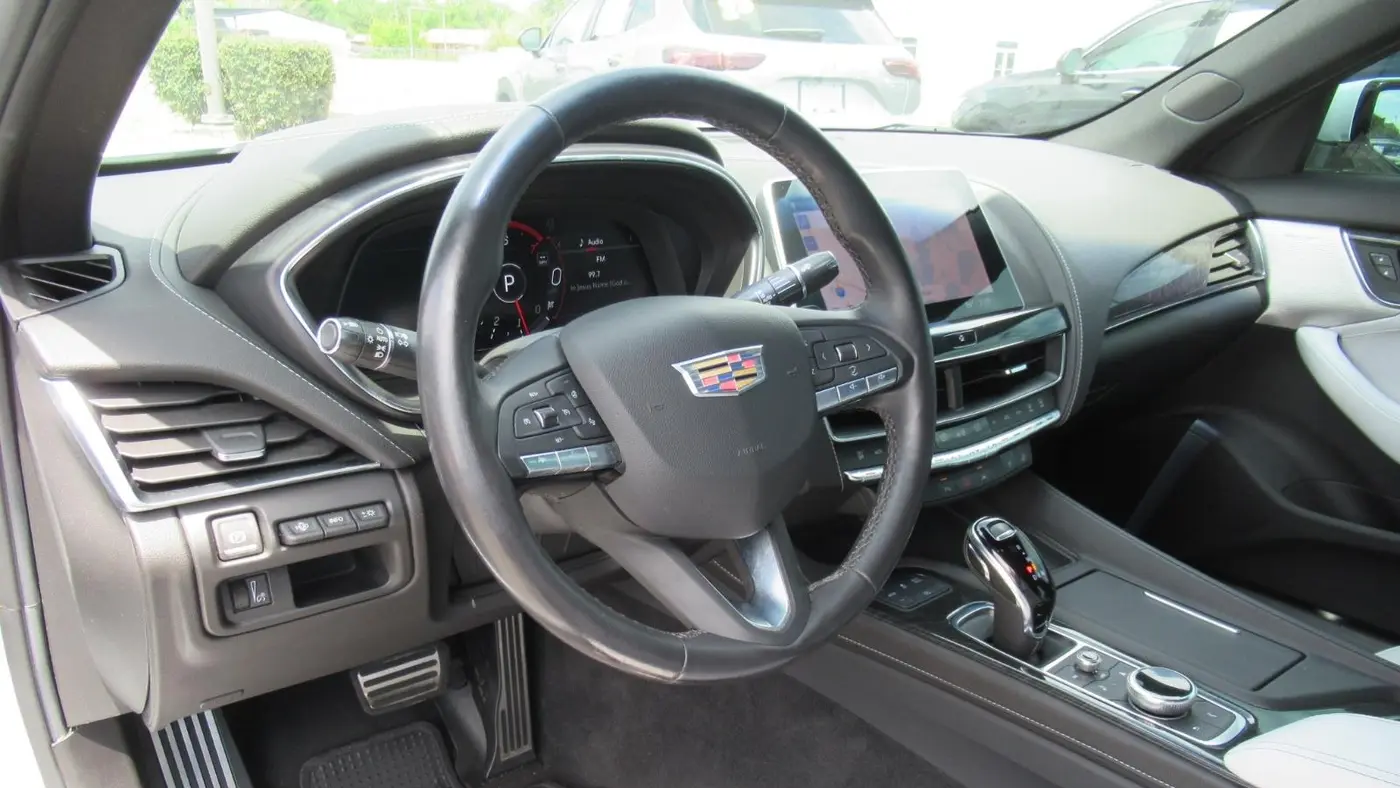 2022 Cadillac CT5 Premium Luxury