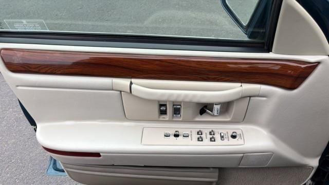 1995 Cadillac DeVille Base