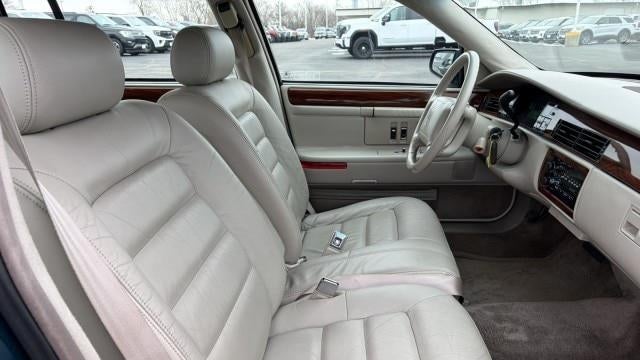 1995 Cadillac DeVille Base
