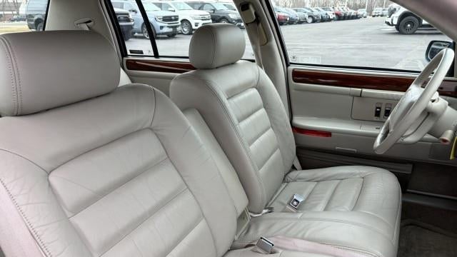 1995 Cadillac DeVille Base
