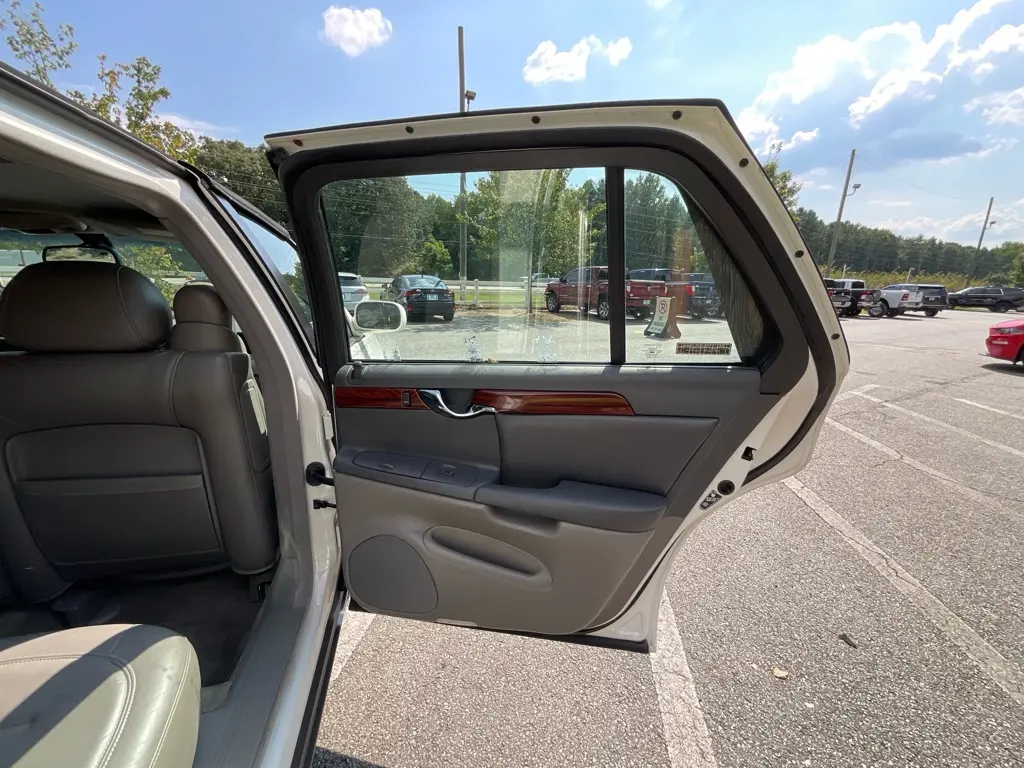 2000 Cadillac DeVille - $3,985