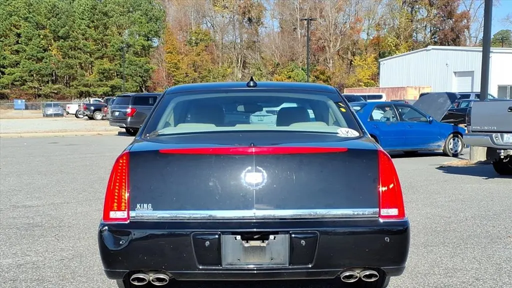 2010 Cadillac DTS Luxury Collection