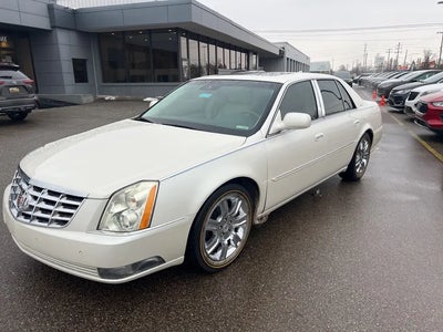 2011 Cadillac DTS Platinum Collection (pla) 4DR Sedan