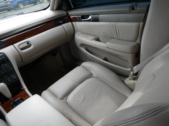 2000 Cadillac Seville - $3,987