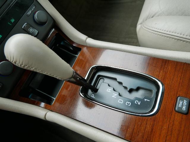 2000 Cadillac Seville - $3,987