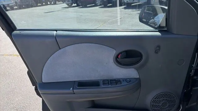 2006 Saturn Ion 3
