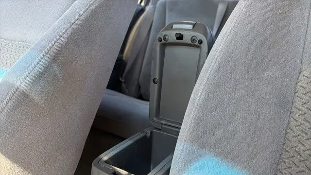 2006 Saturn Ion 3