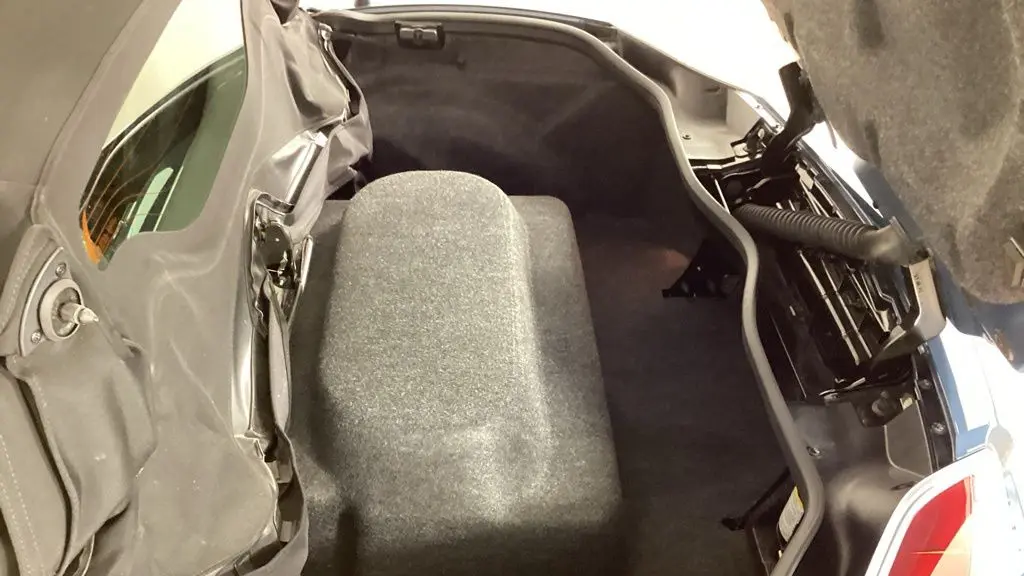 2007 Saturn SKY Base