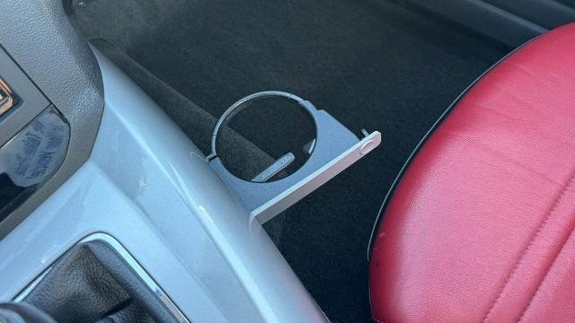 2007 Saturn SKY Base