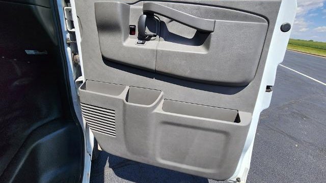2017 Chevrolet Express LS 2500