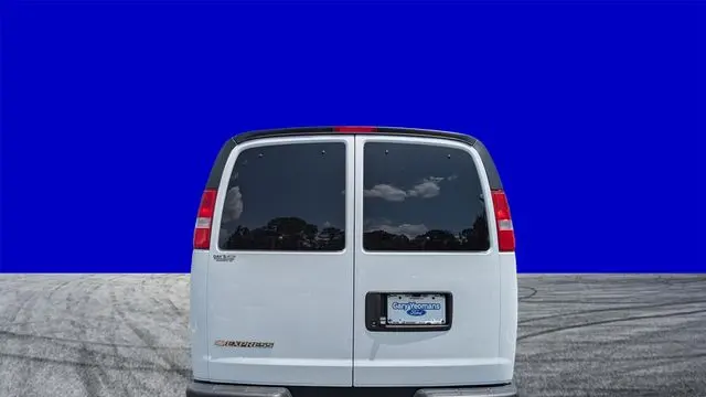 2024 Chevrolet Express LS 3500