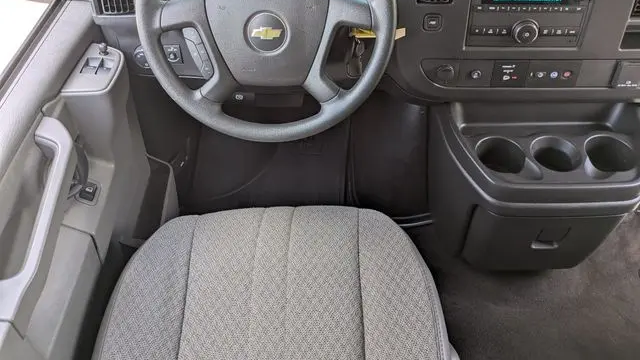 2024 Chevrolet Express LS 3500
