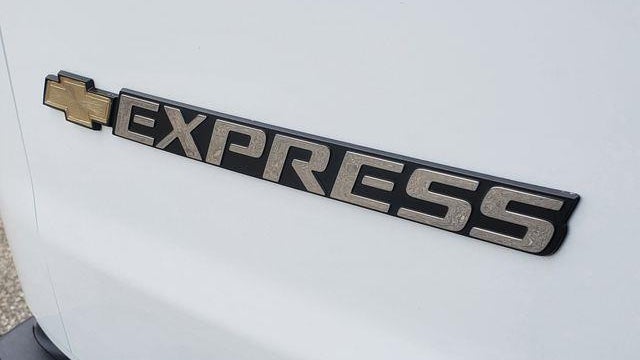 2023 Chevrolet Express LS 3500