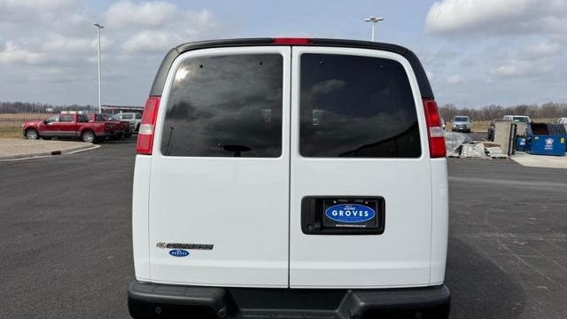 2022 Chevrolet Express LS 3500