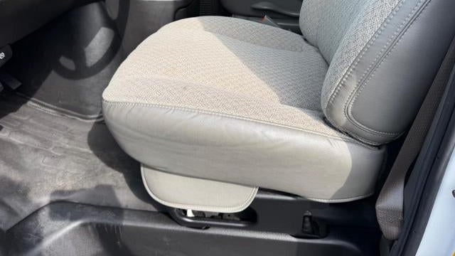 2022 Chevrolet Express LS 3500