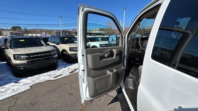 2023 Chevrolet Express LS 3500