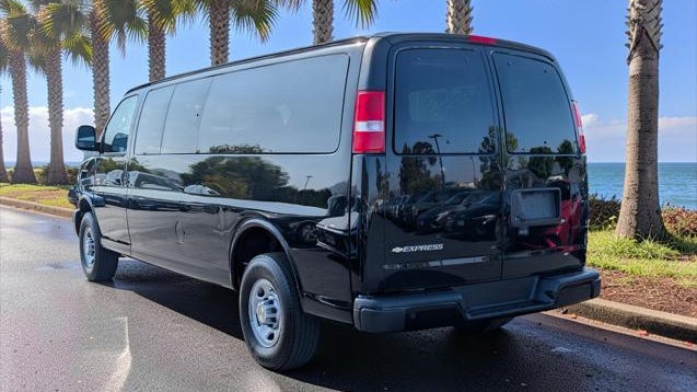 2025 Chevrolet Express LS 3500