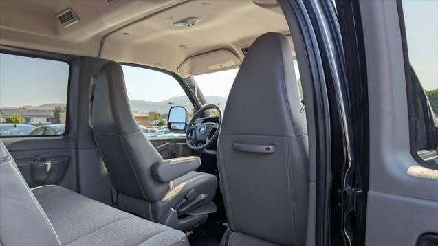 2025 Chevrolet Express LS 3500