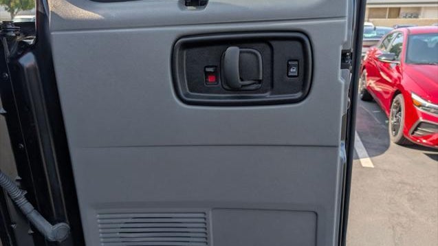 2025 Chevrolet Express LS 3500