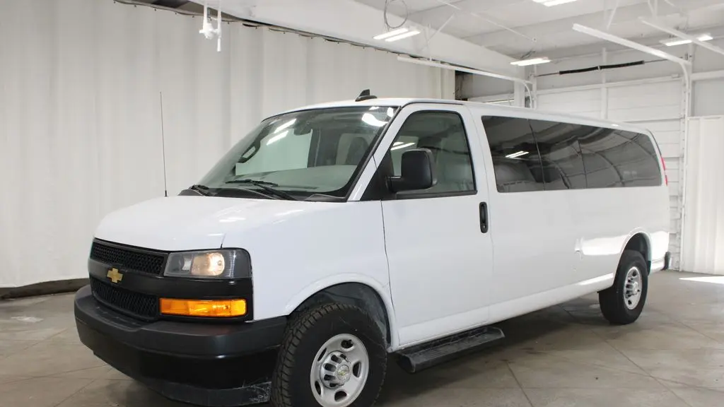 2023 Chevrolet Express LS 3500