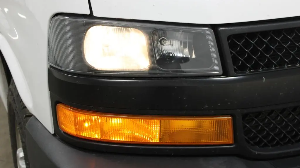 2023 Chevrolet Express LS 3500
