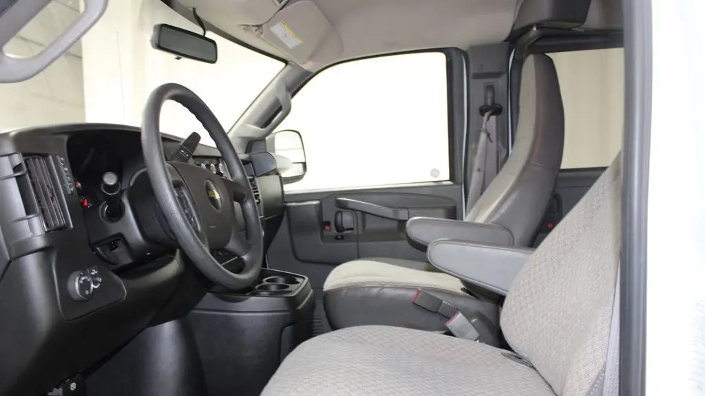 2023 Chevrolet Express LS 3500
