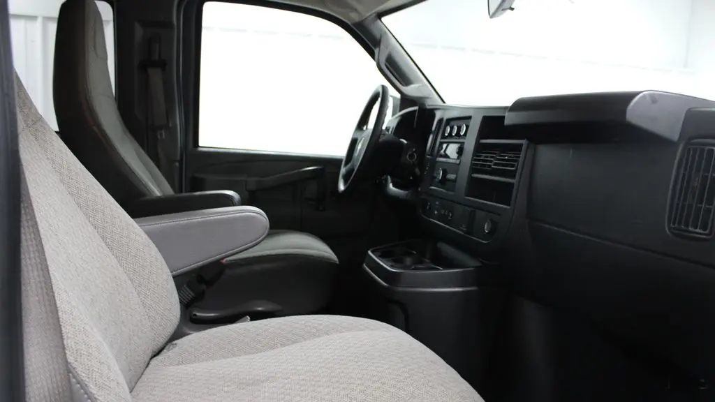 2023 Chevrolet Express LS 3500