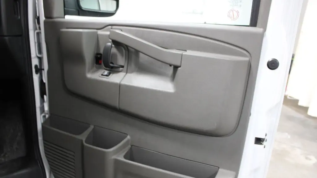 2023 Chevrolet Express LS 3500
