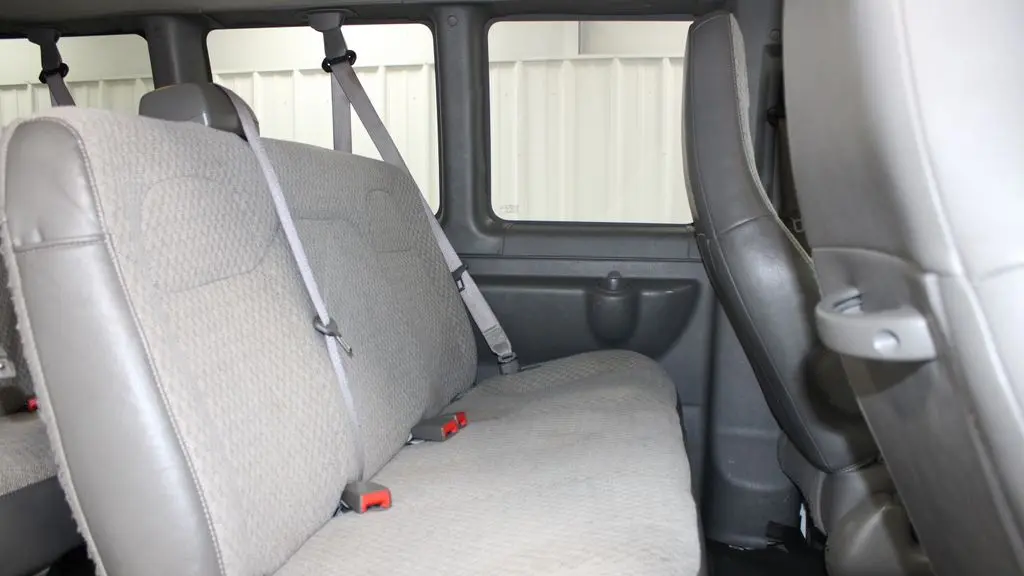 2023 Chevrolet Express LS 3500