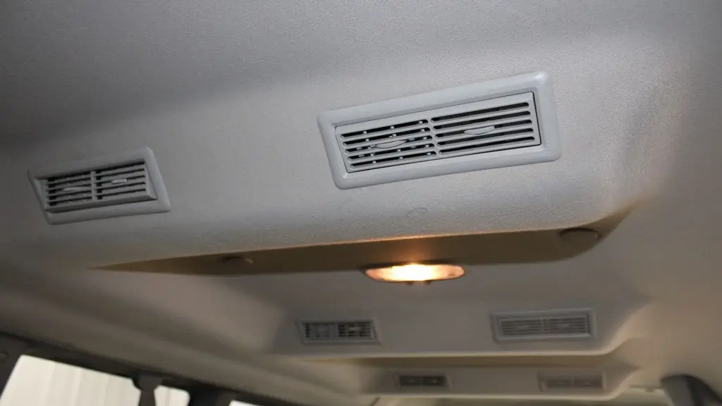 2023 Chevrolet Express LS 3500