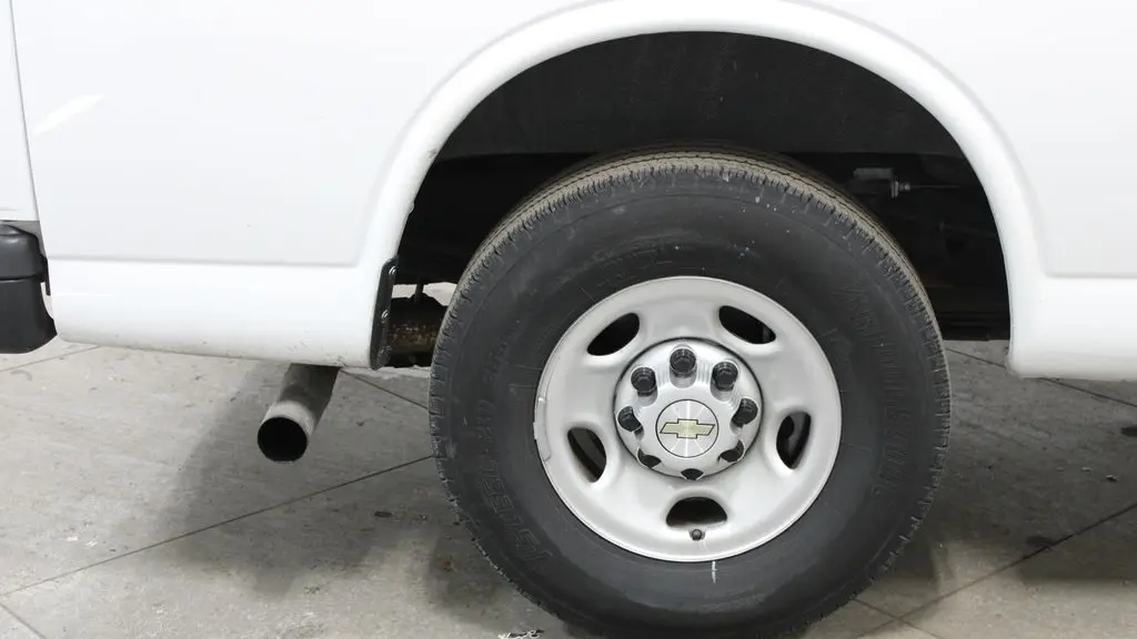 2023 Chevrolet Express LS 3500