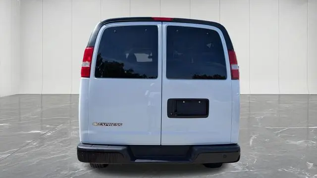 2023 Chevrolet Express LS 3500