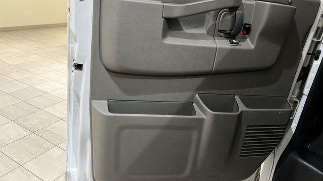 2023 Chevrolet Express LS 3500