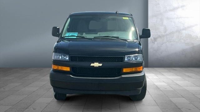2025 Chevrolet Express LS 3500