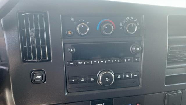 2025 Chevrolet Express LS 3500